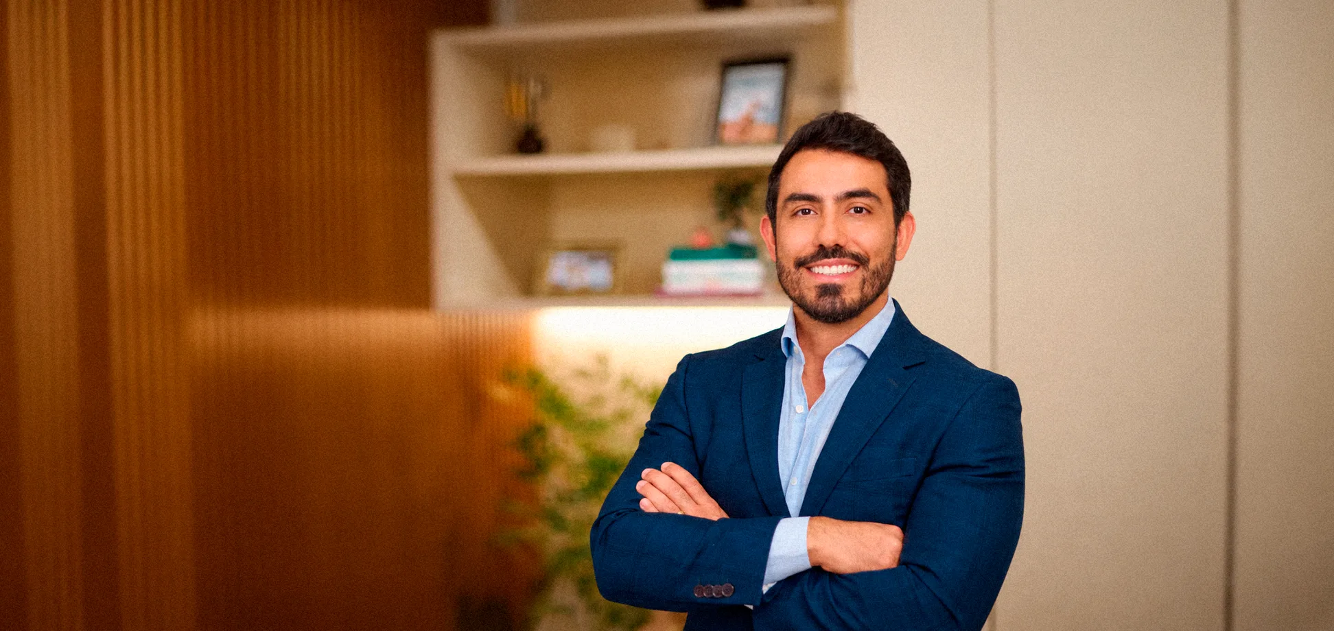 Dr. Gabriel Campos no consultório