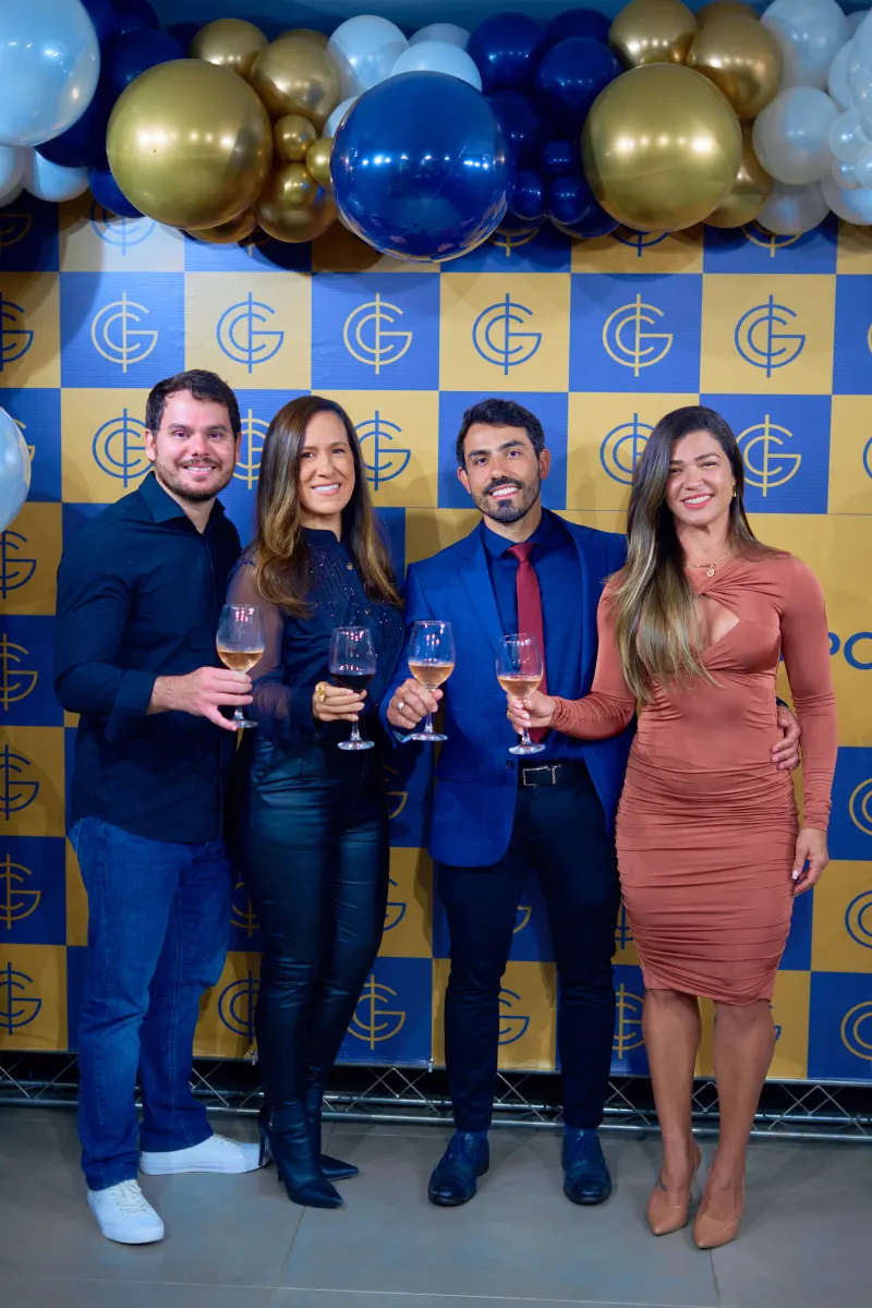 Equipe e pacientes no evento do Instituto Gabriel Campos
