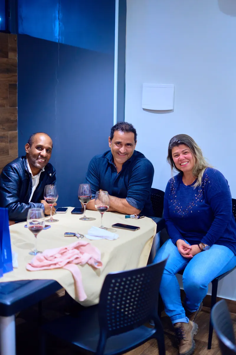 Equipe e pacientes no evento do Instituto Gabriel Campos
