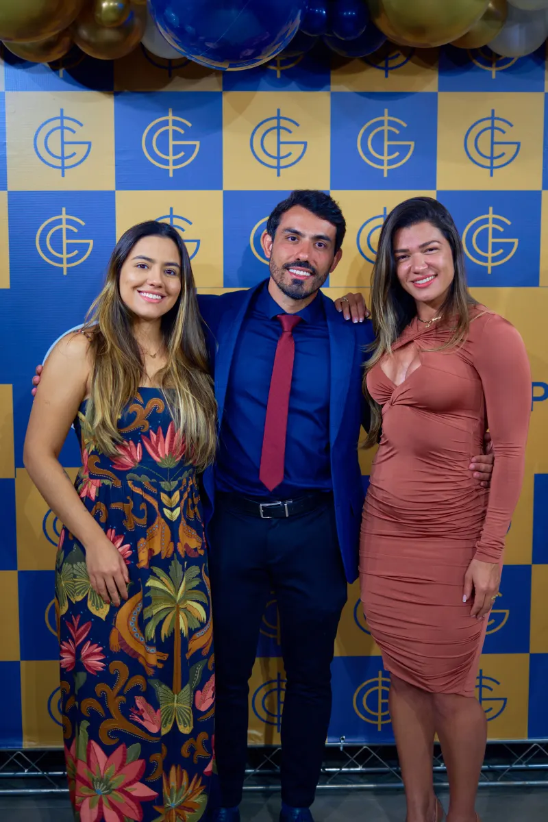 Equipe e pacientes no evento do Instituto Gabriel Campos